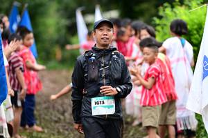 BIB: 1613
                            <button type="button" onclick="openModal(13361683)" class="btn btn-primary btn-sm float-right btn-popup" data-toggle="modal" data-target=".modal-high-quality">
                        <i class="fas fa-shopping-cart"></i> Add to Cart
                    </button>
                                            <button type="button" onclick="isThisMe(13361683, true)" class="btn btn-success btn-sm float-right btn-popup btn-isme hidden" data-toggle="tooltip" data-placement="bottom" title="นี่คือรูปของคุณใช่ไหม คลิกที่นี่เพื่อเอาเข้าอัลบั้ม">
                        <i class="fas fa-plus"></i> Add to album
                    </button>
                    <button type="button" onclick="isThisMe(13361683, false)" class="btn btn-warning btn-sm float-right btn-popup btn-isnotme hidden">
                        <i class="fas fa-ban"></i> Remove from album
                    </button>