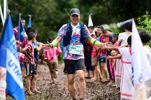 BIB: 1304
                            <button type="button" onclick="openModal(13366643)" class="btn btn-primary btn-sm float-right btn-popup" data-toggle="modal" data-target=".modal-high-quality">
                        <i class="fas fa-shopping-cart"></i> Add to Cart
                    </button>
                                            <button type="button" onclick="isThisMe(13366643, true)" class="btn btn-success btn-sm float-right btn-popup btn-isme hidden" data-toggle="tooltip" data-placement="bottom" title="นี่คือรูปของคุณใช่ไหม คลิกที่นี่เพื่อเอาเข้าอัลบั้ม">
                        <i class="fas fa-plus"></i> Add to album
                    </button>
                    <button type="button" onclick="isThisMe(13366643, false)" class="btn btn-warning btn-sm float-right btn-popup btn-isnotme hidden">
                        <i class="fas fa-ban"></i> Remove from album
                    </button>