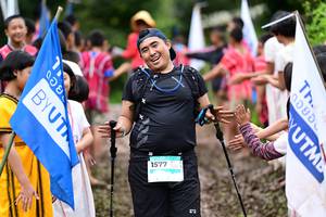 BIB: 1577
                            <button type="button" onclick="openModal(13365562)" class="btn btn-primary btn-sm float-right btn-popup" data-toggle="modal" data-target=".modal-high-quality">
                        <i class="fas fa-shopping-cart"></i> Add to Cart
                    </button>
                                            <button type="button" onclick="isThisMe(13365562, true)" class="btn btn-success btn-sm float-right btn-popup btn-isme hidden" data-toggle="tooltip" data-placement="bottom" title="นี่คือรูปของคุณใช่ไหม คลิกที่นี่เพื่อเอาเข้าอัลบั้ม">
                        <i class="fas fa-plus"></i> Add to album
                    </button>
                    <button type="button" onclick="isThisMe(13365562, false)" class="btn btn-warning btn-sm float-right btn-popup btn-isnotme hidden">
                        <i class="fas fa-ban"></i> Remove from album
                    </button>