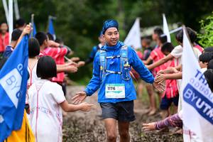 BIB: 1176
                            <button type="button" onclick="openModal(13365508)" class="btn btn-primary btn-sm float-right btn-popup" data-toggle="modal" data-target=".modal-high-quality">
                        <i class="fas fa-shopping-cart"></i> Add to Cart
                    </button>
                                            <button type="button" onclick="isThisMe(13365508, true)" class="btn btn-success btn-sm float-right btn-popup btn-isme hidden" data-toggle="tooltip" data-placement="bottom" title="นี่คือรูปของคุณใช่ไหม คลิกที่นี่เพื่อเอาเข้าอัลบั้ม">
                        <i class="fas fa-plus"></i> Add to album
                    </button>
                    <button type="button" onclick="isThisMe(13365508, false)" class="btn btn-warning btn-sm float-right btn-popup btn-isnotme hidden">
                        <i class="fas fa-ban"></i> Remove from album
                    </button>