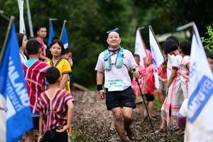 BIB: 1278
                            <button type="button" onclick="openModal(13362591)" class="btn btn-primary btn-sm float-right btn-popup" data-toggle="modal" data-target=".modal-high-quality">
                        <i class="fas fa-shopping-cart"></i> Add to Cart
                    </button>
                                            <button type="button" onclick="isThisMe(13362591, true)" class="btn btn-success btn-sm float-right btn-popup btn-isme hidden" data-toggle="tooltip" data-placement="bottom" title="นี่คือรูปของคุณใช่ไหม คลิกที่นี่เพื่อเอาเข้าอัลบั้ม">
                        <i class="fas fa-plus"></i> Add to album
                    </button>
                    <button type="button" onclick="isThisMe(13362591, false)" class="btn btn-warning btn-sm float-right btn-popup btn-isnotme hidden">
                        <i class="fas fa-ban"></i> Remove from album
                    </button>