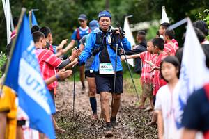 BIB: 554
                            <button type="button" onclick="openModal(13364732)" class="btn btn-primary btn-sm float-right btn-popup" data-toggle="modal" data-target=".modal-high-quality">
                        <i class="fas fa-shopping-cart"></i> Add to Cart
                    </button>
                                            <button type="button" onclick="isThisMe(13364732, true)" class="btn btn-success btn-sm float-right btn-popup btn-isme hidden" data-toggle="tooltip" data-placement="bottom" title="นี่คือรูปของคุณใช่ไหม คลิกที่นี่เพื่อเอาเข้าอัลบั้ม">
                        <i class="fas fa-plus"></i> Add to album
                    </button>
                    <button type="button" onclick="isThisMe(13364732, false)" class="btn btn-warning btn-sm float-right btn-popup btn-isnotme hidden">
                        <i class="fas fa-ban"></i> Remove from album
                    </button>