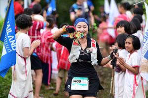 BIB: 1409
                            <button type="button" onclick="openModal(13362978)" class="btn btn-primary btn-sm float-right btn-popup" data-toggle="modal" data-target=".modal-high-quality">
                        <i class="fas fa-shopping-cart"></i> Add to Cart
                    </button>
                                            <button type="button" onclick="isThisMe(13362978, true)" class="btn btn-success btn-sm float-right btn-popup btn-isme hidden" data-toggle="tooltip" data-placement="bottom" title="นี่คือรูปของคุณใช่ไหม คลิกที่นี่เพื่อเอาเข้าอัลบั้ม">
                        <i class="fas fa-plus"></i> Add to album
                    </button>
                    <button type="button" onclick="isThisMe(13362978, false)" class="btn btn-warning btn-sm float-right btn-popup btn-isnotme hidden">
                        <i class="fas fa-ban"></i> Remove from album
                    </button>