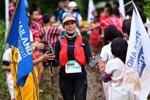 BIB: 1390
                            <button type="button" onclick="openModal(13365131)" class="btn btn-primary btn-sm float-right btn-popup" data-toggle="modal" data-target=".modal-high-quality">
                        <i class="fas fa-shopping-cart"></i> Add to Cart
                    </button>
                                            <button type="button" onclick="isThisMe(13365131, true)" class="btn btn-success btn-sm float-right btn-popup btn-isme hidden" data-toggle="tooltip" data-placement="bottom" title="นี่คือรูปของคุณใช่ไหม คลิกที่นี่เพื่อเอาเข้าอัลบั้ม">
                        <i class="fas fa-plus"></i> Add to album
                    </button>
                    <button type="button" onclick="isThisMe(13365131, false)" class="btn btn-warning btn-sm float-right btn-popup btn-isnotme hidden">
                        <i class="fas fa-ban"></i> Remove from album
                    </button>