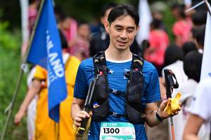 BIB: 1300
                            <button type="button" onclick="openModal(13365147)" class="btn btn-primary btn-sm float-right btn-popup" data-toggle="modal" data-target=".modal-high-quality">
                        <i class="fas fa-shopping-cart"></i> Add to Cart
                    </button>
                                            <button type="button" onclick="isThisMe(13365147, true)" class="btn btn-success btn-sm float-right btn-popup btn-isme hidden" data-toggle="tooltip" data-placement="bottom" title="นี่คือรูปของคุณใช่ไหม คลิกที่นี่เพื่อเอาเข้าอัลบั้ม">
                        <i class="fas fa-plus"></i> Add to album
                    </button>
                    <button type="button" onclick="isThisMe(13365147, false)" class="btn btn-warning btn-sm float-right btn-popup btn-isnotme hidden">
                        <i class="fas fa-ban"></i> Remove from album
                    </button>