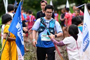 BIB: 1322, 320
                            <button type="button" onclick="openModal(13365900)" class="btn btn-primary btn-sm float-right btn-popup" data-toggle="modal" data-target=".modal-high-quality">
                        <i class="fas fa-shopping-cart"></i> Add to Cart
                    </button>
                                            <button type="button" onclick="isThisMe(13365900, true)" class="btn btn-success btn-sm float-right btn-popup btn-isme hidden" data-toggle="tooltip" data-placement="bottom" title="นี่คือรูปของคุณใช่ไหม คลิกที่นี่เพื่อเอาเข้าอัลบั้ม">
                        <i class="fas fa-plus"></i> Add to album
                    </button>
                    <button type="button" onclick="isThisMe(13365900, false)" class="btn btn-warning btn-sm float-right btn-popup btn-isnotme hidden">
                        <i class="fas fa-ban"></i> Remove from album
                    </button>