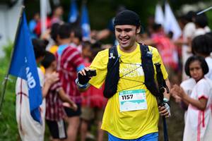 BIB: 1157
                            <button type="button" onclick="openModal(13363099)" class="btn btn-primary btn-sm float-right btn-popup" data-toggle="modal" data-target=".modal-high-quality">
                        <i class="fas fa-shopping-cart"></i> Add to Cart
                    </button>
                                            <button type="button" onclick="isThisMe(13363099, true)" class="btn btn-success btn-sm float-right btn-popup btn-isme hidden" data-toggle="tooltip" data-placement="bottom" title="นี่คือรูปของคุณใช่ไหม คลิกที่นี่เพื่อเอาเข้าอัลบั้ม">
                        <i class="fas fa-plus"></i> Add to album
                    </button>
                    <button type="button" onclick="isThisMe(13363099, false)" class="btn btn-warning btn-sm float-right btn-popup btn-isnotme hidden">
                        <i class="fas fa-ban"></i> Remove from album
                    </button>