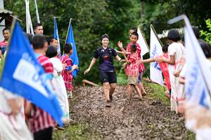 BIB: 
                            <button type="button" onclick="openModal(13363352)" class="btn btn-primary btn-sm float-right btn-popup" data-toggle="modal" data-target=".modal-high-quality">
                        <i class="fas fa-shopping-cart"></i> Add to Cart
                    </button>
                                            <button type="button" onclick="isThisMe(13363352, true)" class="btn btn-success btn-sm float-right btn-popup btn-isme hidden" data-toggle="tooltip" data-placement="bottom" title="นี่คือรูปของคุณใช่ไหม คลิกที่นี่เพื่อเอาเข้าอัลบั้ม">
                        <i class="fas fa-plus"></i> Add to album
                    </button>
                    <button type="button" onclick="isThisMe(13363352, false)" class="btn btn-warning btn-sm float-right btn-popup btn-isnotme hidden">
                        <i class="fas fa-ban"></i> Remove from album
                    </button>