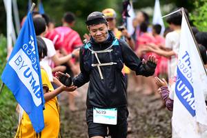 BIB: 619
                            <button type="button" onclick="openModal(13365675)" class="btn btn-primary btn-sm float-right btn-popup" data-toggle="modal" data-target=".modal-high-quality">
                        <i class="fas fa-shopping-cart"></i> Add to Cart
                    </button>
                                            <button type="button" onclick="isThisMe(13365675, true)" class="btn btn-success btn-sm float-right btn-popup btn-isme hidden" data-toggle="tooltip" data-placement="bottom" title="นี่คือรูปของคุณใช่ไหม คลิกที่นี่เพื่อเอาเข้าอัลบั้ม">
                        <i class="fas fa-plus"></i> Add to album
                    </button>
                    <button type="button" onclick="isThisMe(13365675, false)" class="btn btn-warning btn-sm float-right btn-popup btn-isnotme hidden">
                        <i class="fas fa-ban"></i> Remove from album
                    </button>