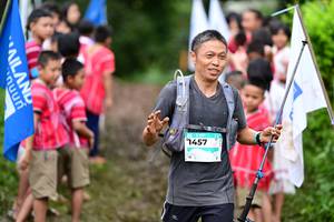 BIB: 1457
                            <button type="button" onclick="openModal(13361300)" class="btn btn-primary btn-sm float-right btn-popup" data-toggle="modal" data-target=".modal-high-quality">
                        <i class="fas fa-shopping-cart"></i> Add to Cart
                    </button>
                                            <button type="button" onclick="isThisMe(13361300, true)" class="btn btn-success btn-sm float-right btn-popup btn-isme hidden" data-toggle="tooltip" data-placement="bottom" title="นี่คือรูปของคุณใช่ไหม คลิกที่นี่เพื่อเอาเข้าอัลบั้ม">
                        <i class="fas fa-plus"></i> Add to album
                    </button>
                    <button type="button" onclick="isThisMe(13361300, false)" class="btn btn-warning btn-sm float-right btn-popup btn-isnotme hidden">
                        <i class="fas fa-ban"></i> Remove from album
                    </button>