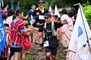 BIB: 592
                            <button type="button" onclick="openModal(13363168)" class="btn btn-primary btn-sm float-right btn-popup" data-toggle="modal" data-target=".modal-high-quality">
                        <i class="fas fa-shopping-cart"></i> Add to Cart
                    </button>
                                            <button type="button" onclick="isThisMe(13363168, true)" class="btn btn-success btn-sm float-right btn-popup btn-isme hidden" data-toggle="tooltip" data-placement="bottom" title="นี่คือรูปของคุณใช่ไหม คลิกที่นี่เพื่อเอาเข้าอัลบั้ม">
                        <i class="fas fa-plus"></i> Add to album
                    </button>
                    <button type="button" onclick="isThisMe(13363168, false)" class="btn btn-warning btn-sm float-right btn-popup btn-isnotme hidden">
                        <i class="fas fa-ban"></i> Remove from album
                    </button>