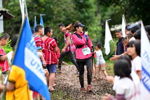 BIB: 1633
                            <button type="button" onclick="openModal(13364447)" class="btn btn-primary btn-sm float-right btn-popup" data-toggle="modal" data-target=".modal-high-quality">
                        <i class="fas fa-shopping-cart"></i> Add to Cart
                    </button>
                                            <button type="button" onclick="isThisMe(13364447, true)" class="btn btn-success btn-sm float-right btn-popup btn-isme hidden" data-toggle="tooltip" data-placement="bottom" title="นี่คือรูปของคุณใช่ไหม คลิกที่นี่เพื่อเอาเข้าอัลบั้ม">
                        <i class="fas fa-plus"></i> Add to album
                    </button>
                    <button type="button" onclick="isThisMe(13364447, false)" class="btn btn-warning btn-sm float-right btn-popup btn-isnotme hidden">
                        <i class="fas fa-ban"></i> Remove from album
                    </button>