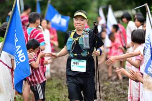 BIB: 1261
                            <button type="button" onclick="openModal(13363224)" class="btn btn-primary btn-sm float-right btn-popup" data-toggle="modal" data-target=".modal-high-quality">
                        <i class="fas fa-shopping-cart"></i> Add to Cart
                    </button>
                                            <button type="button" onclick="isThisMe(13363224, true)" class="btn btn-success btn-sm float-right btn-popup btn-isme hidden" data-toggle="tooltip" data-placement="bottom" title="นี่คือรูปของคุณใช่ไหม คลิกที่นี่เพื่อเอาเข้าอัลบั้ม">
                        <i class="fas fa-plus"></i> Add to album
                    </button>
                    <button type="button" onclick="isThisMe(13363224, false)" class="btn btn-warning btn-sm float-right btn-popup btn-isnotme hidden">
                        <i class="fas fa-ban"></i> Remove from album
                    </button>