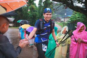 BIB: 6067
                            <button type="button" onclick="openModal(13438187)" class="btn btn-primary btn-sm float-right btn-popup" data-toggle="modal" data-target=".modal-high-quality">
                        <i class="fas fa-shopping-cart"></i> Add to Cart
                    </button>
                                            <button type="button" onclick="isThisMe(13438187, true)" class="btn btn-success btn-sm float-right btn-popup btn-isme hidden" data-toggle="tooltip" data-placement="bottom" title="นี่คือรูปของคุณใช่ไหม คลิกที่นี่เพื่อเอาเข้าอัลบั้ม">
                        <i class="fas fa-plus"></i> Add to album
                    </button>
                    <button type="button" onclick="isThisMe(13438187, false)" class="btn btn-warning btn-sm float-right btn-popup btn-isnotme hidden">
                        <i class="fas fa-ban"></i> Remove from album
                    </button>