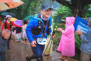 BIB: 6050
                            <button type="button" onclick="openModal(13438166)" class="btn btn-primary btn-sm float-right btn-popup" data-toggle="modal" data-target=".modal-high-quality">
                        <i class="fas fa-shopping-cart"></i> Add to Cart
                    </button>
                                            <button type="button" onclick="isThisMe(13438166, true)" class="btn btn-success btn-sm float-right btn-popup btn-isme hidden" data-toggle="tooltip" data-placement="bottom" title="นี่คือรูปของคุณใช่ไหม คลิกที่นี่เพื่อเอาเข้าอัลบั้ม">
                        <i class="fas fa-plus"></i> Add to album
                    </button>
                    <button type="button" onclick="isThisMe(13438166, false)" class="btn btn-warning btn-sm float-right btn-popup btn-isnotme hidden">
                        <i class="fas fa-ban"></i> Remove from album
                    </button>