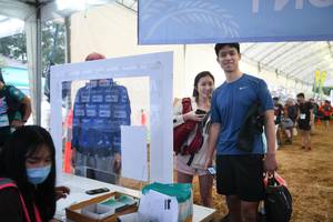 BIB: 
                            <button type="button" onclick="openModal(13502069)" class="btn btn-primary btn-sm float-right btn-popup" data-toggle="modal" data-target=".modal-high-quality">
                        <i class="fas fa-shopping-cart"></i> Add to Cart
                    </button>
                                            <button type="button" onclick="isThisMe(13502069, true)" class="btn btn-success btn-sm float-right btn-popup btn-isme hidden" data-toggle="tooltip" data-placement="bottom" title="นี่คือรูปของคุณใช่ไหม คลิกที่นี่เพื่อเอาเข้าอัลบั้ม">
                        <i class="fas fa-plus"></i> Add to album
                    </button>
                    <button type="button" onclick="isThisMe(13502069, false)" class="btn btn-warning btn-sm float-right btn-popup btn-isnotme hidden">
                        <i class="fas fa-ban"></i> Remove from album
                    </button>