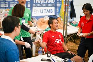 BIB: 
                            <button type="button" onclick="openModal(13506810)" class="btn btn-primary btn-sm float-right btn-popup" data-toggle="modal" data-target=".modal-high-quality">
                        <i class="fas fa-shopping-cart"></i> Add to Cart
                    </button>
                                            <button type="button" onclick="isThisMe(13506810, true)" class="btn btn-success btn-sm float-right btn-popup btn-isme hidden" data-toggle="tooltip" data-placement="bottom" title="นี่คือรูปของคุณใช่ไหม คลิกที่นี่เพื่อเอาเข้าอัลบั้ม">
                        <i class="fas fa-plus"></i> Add to album
                    </button>
                    <button type="button" onclick="isThisMe(13506810, false)" class="btn btn-warning btn-sm float-right btn-popup btn-isnotme hidden">
                        <i class="fas fa-ban"></i> Remove from album
                    </button>