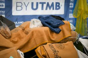 BIB: 
                            <button type="button" onclick="openModal(13506815)" class="btn btn-primary btn-sm float-right btn-popup" data-toggle="modal" data-target=".modal-high-quality">
                        <i class="fas fa-shopping-cart"></i> Add to Cart
                    </button>
                                            <button type="button" onclick="isThisMe(13506815, true)" class="btn btn-success btn-sm float-right btn-popup btn-isme hidden" data-toggle="tooltip" data-placement="bottom" title="นี่คือรูปของคุณใช่ไหม คลิกที่นี่เพื่อเอาเข้าอัลบั้ม">
                        <i class="fas fa-plus"></i> Add to album
                    </button>
                    <button type="button" onclick="isThisMe(13506815, false)" class="btn btn-warning btn-sm float-right btn-popup btn-isnotme hidden">
                        <i class="fas fa-ban"></i> Remove from album
                    </button>