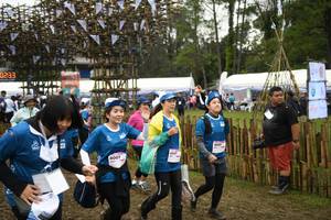 BIB: 0233, 8007, 8347
                            <button type="button" onclick="openModal(13505224)" class="btn btn-primary btn-sm float-right btn-popup" data-toggle="modal" data-target=".modal-high-quality">
                        <i class="fas fa-shopping-cart"></i> Add to Cart
                    </button>
                                            <button type="button" onclick="isThisMe(13505224, true)" class="btn btn-success btn-sm float-right btn-popup btn-isme hidden" data-toggle="tooltip" data-placement="bottom" title="นี่คือรูปของคุณใช่ไหม คลิกที่นี่เพื่อเอาเข้าอัลบั้ม">
                        <i class="fas fa-plus"></i> Add to album
                    </button>
                    <button type="button" onclick="isThisMe(13505224, false)" class="btn btn-warning btn-sm float-right btn-popup btn-isnotme hidden">
                        <i class="fas fa-ban"></i> Remove from album
                    </button>