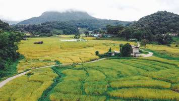 BIB: 
                            <button type="button" onclick="openModal(13497817)" class="btn btn-primary btn-sm float-right btn-popup" data-toggle="modal" data-target=".modal-high-quality">
                        <i class="fas fa-shopping-cart"></i> Add to Cart
                    </button>
                                            <button type="button" onclick="isThisMe(13497817, true)" class="btn btn-success btn-sm float-right btn-popup btn-isme hidden" data-toggle="tooltip" data-placement="bottom" title="นี่คือรูปของคุณใช่ไหม คลิกที่นี่เพื่อเอาเข้าอัลบั้ม">
                        <i class="fas fa-plus"></i> Add to album
                    </button>
                    <button type="button" onclick="isThisMe(13497817, false)" class="btn btn-warning btn-sm float-right btn-popup btn-isnotme hidden">
                        <i class="fas fa-ban"></i> Remove from album
                    </button>