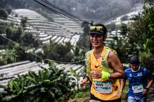 BIB: 1059, 1617
                            <button type="button" onclick="openModal(13500618)" class="btn btn-primary btn-sm float-right btn-popup" data-toggle="modal" data-target=".modal-high-quality">
                        <i class="fas fa-shopping-cart"></i> Add to Cart
                    </button>
                                            <button type="button" onclick="isThisMe(13500618, true)" class="btn btn-success btn-sm float-right btn-popup btn-isme hidden" data-toggle="tooltip" data-placement="bottom" title="นี่คือรูปของคุณใช่ไหม คลิกที่นี่เพื่อเอาเข้าอัลบั้ม">
                        <i class="fas fa-plus"></i> Add to album
                    </button>
                    <button type="button" onclick="isThisMe(13500618, false)" class="btn btn-warning btn-sm float-right btn-popup btn-isnotme hidden">
                        <i class="fas fa-ban"></i> Remove from album
                    </button>