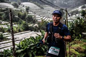 BIB: 1066
                            <button type="button" onclick="openModal(13500615)" class="btn btn-primary btn-sm float-right btn-popup" data-toggle="modal" data-target=".modal-high-quality">
                        <i class="fas fa-shopping-cart"></i> Add to Cart
                    </button>
                                            <button type="button" onclick="isThisMe(13500615, true)" class="btn btn-success btn-sm float-right btn-popup btn-isme hidden" data-toggle="tooltip" data-placement="bottom" title="นี่คือรูปของคุณใช่ไหม คลิกที่นี่เพื่อเอาเข้าอัลบั้ม">
                        <i class="fas fa-plus"></i> Add to album
                    </button>
                    <button type="button" onclick="isThisMe(13500615, false)" class="btn btn-warning btn-sm float-right btn-popup btn-isnotme hidden">
                        <i class="fas fa-ban"></i> Remove from album
                    </button>