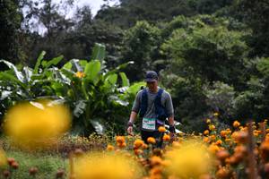 BIB: 
                            <button type="button" onclick="openModal(13500901)" class="btn btn-primary btn-sm float-right btn-popup" data-toggle="modal" data-target=".modal-high-quality">
                        <i class="fas fa-shopping-cart"></i> Add to Cart
                    </button>
                                            <button type="button" onclick="isThisMe(13500901, true)" class="btn btn-success btn-sm float-right btn-popup btn-isme hidden" data-toggle="tooltip" data-placement="bottom" title="นี่คือรูปของคุณใช่ไหม คลิกที่นี่เพื่อเอาเข้าอัลบั้ม">
                        <i class="fas fa-plus"></i> Add to album
                    </button>
                    <button type="button" onclick="isThisMe(13500901, false)" class="btn btn-warning btn-sm float-right btn-popup btn-isnotme hidden">
                        <i class="fas fa-ban"></i> Remove from album
                    </button>