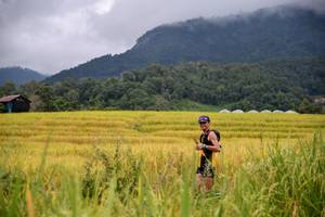 BIB: 
                            <button type="button" onclick="openModal(13500731)" class="btn btn-primary btn-sm float-right btn-popup" data-toggle="modal" data-target=".modal-high-quality">
                        <i class="fas fa-shopping-cart"></i> Add to Cart
                    </button>
                                            <button type="button" onclick="isThisMe(13500731, true)" class="btn btn-success btn-sm float-right btn-popup btn-isme hidden" data-toggle="tooltip" data-placement="bottom" title="นี่คือรูปของคุณใช่ไหม คลิกที่นี่เพื่อเอาเข้าอัลบั้ม">
                        <i class="fas fa-plus"></i> Add to album
                    </button>
                    <button type="button" onclick="isThisMe(13500731, false)" class="btn btn-warning btn-sm float-right btn-popup btn-isnotme hidden">
                        <i class="fas fa-ban"></i> Remove from album
                    </button>