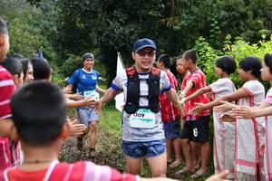 BIB: 1309
                            <button type="button" onclick="openModal(13500671)" class="btn btn-primary btn-sm float-right btn-popup" data-toggle="modal" data-target=".modal-high-quality">
                        <i class="fas fa-shopping-cart"></i> Add to Cart
                    </button>
                                            <button type="button" onclick="isThisMe(13500671, true)" class="btn btn-success btn-sm float-right btn-popup btn-isme hidden" data-toggle="tooltip" data-placement="bottom" title="นี่คือรูปของคุณใช่ไหม คลิกที่นี่เพื่อเอาเข้าอัลบั้ม">
                        <i class="fas fa-plus"></i> Add to album
                    </button>
                    <button type="button" onclick="isThisMe(13500671, false)" class="btn btn-warning btn-sm float-right btn-popup btn-isnotme hidden">
                        <i class="fas fa-ban"></i> Remove from album
                    </button>