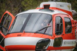 BIB: 
                            <button type="button" onclick="openModal(13502349)" class="btn btn-primary btn-sm float-right btn-popup" data-toggle="modal" data-target=".modal-high-quality">
                        <i class="fas fa-shopping-cart"></i> Add to Cart
                    </button>
                                            <button type="button" onclick="isThisMe(13502349, true)" class="btn btn-success btn-sm float-right btn-popup btn-isme hidden" data-toggle="tooltip" data-placement="bottom" title="นี่คือรูปของคุณใช่ไหม คลิกที่นี่เพื่อเอาเข้าอัลบั้ม">
                        <i class="fas fa-plus"></i> Add to album
                    </button>
                    <button type="button" onclick="isThisMe(13502349, false)" class="btn btn-warning btn-sm float-right btn-popup btn-isnotme hidden">
                        <i class="fas fa-ban"></i> Remove from album
                    </button>