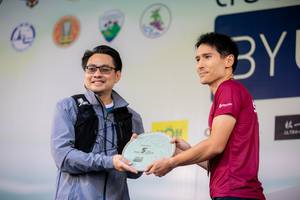 BIB: 
                            <button type="button" onclick="openModal(13503544)" class="btn btn-primary btn-sm float-right btn-popup" data-toggle="modal" data-target=".modal-high-quality">
                        <i class="fas fa-shopping-cart"></i> Add to Cart
                    </button>
                                            <button type="button" onclick="isThisMe(13503544, true)" class="btn btn-success btn-sm float-right btn-popup btn-isme hidden" data-toggle="tooltip" data-placement="bottom" title="นี่คือรูปของคุณใช่ไหม คลิกที่นี่เพื่อเอาเข้าอัลบั้ม">
                        <i class="fas fa-plus"></i> Add to album
                    </button>
                    <button type="button" onclick="isThisMe(13503544, false)" class="btn btn-warning btn-sm float-right btn-popup btn-isnotme hidden">
                        <i class="fas fa-ban"></i> Remove from album
                    </button>