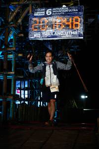 BIB: 4090
                            <button type="button" onclick="openModal(13459248)" class="btn btn-primary btn-sm float-right btn-popup" data-toggle="modal" data-target=".modal-high-quality">
                        <i class="fas fa-shopping-cart"></i> Add to Cart
                    </button>
                                            <button type="button" onclick="isThisMe(13459248, true)" class="btn btn-success btn-sm float-right btn-popup btn-isme hidden" data-toggle="tooltip" data-placement="bottom" title="นี่คือรูปของคุณใช่ไหม คลิกที่นี่เพื่อเอาเข้าอัลบั้ม">
                        <i class="fas fa-plus"></i> Add to album
                    </button>
                    <button type="button" onclick="isThisMe(13459248, false)" class="btn btn-warning btn-sm float-right btn-popup btn-isnotme hidden">
                        <i class="fas fa-ban"></i> Remove from album
                    </button>