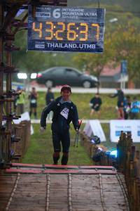 BIB: 432637, 
                            <button type="button" onclick="openModal(13462568)" class="btn btn-primary btn-sm float-right btn-popup" data-toggle="modal" data-target=".modal-high-quality">
                        <i class="fas fa-shopping-cart"></i> Add to Cart
                    </button>
                                            <button type="button" onclick="isThisMe(13462568, true)" class="btn btn-success btn-sm float-right btn-popup btn-isme hidden" data-toggle="tooltip" data-placement="bottom" title="นี่คือรูปของคุณใช่ไหม คลิกที่นี่เพื่อเอาเข้าอัลบั้ม">
                        <i class="fas fa-plus"></i> Add to album
                    </button>
                    <button type="button" onclick="isThisMe(13462568, false)" class="btn btn-warning btn-sm float-right btn-popup btn-isnotme hidden">
                        <i class="fas fa-ban"></i> Remove from album
                    </button>