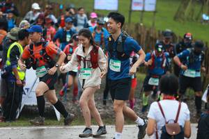 BIB: 207, 522
                            <button type="button" onclick="openModal(13454148)" class="btn btn-primary btn-sm float-right btn-popup" data-toggle="modal" data-target=".modal-high-quality">
                        <i class="fas fa-shopping-cart"></i> Add to Cart
                    </button>
                                            <button type="button" onclick="isThisMe(13454148, true)" class="btn btn-success btn-sm float-right btn-popup btn-isme hidden" data-toggle="tooltip" data-placement="bottom" title="นี่คือรูปของคุณใช่ไหม คลิกที่นี่เพื่อเอาเข้าอัลบั้ม">
                        <i class="fas fa-plus"></i> Add to album
                    </button>
                    <button type="button" onclick="isThisMe(13454148, false)" class="btn btn-warning btn-sm float-right btn-popup btn-isnotme hidden">
                        <i class="fas fa-ban"></i> Remove from album
                    </button>