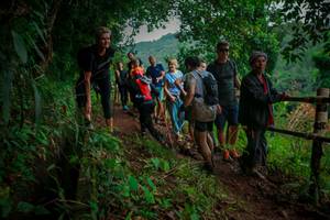 BIB: 
                            <button type="button" onclick="openModal(13483005)" class="btn btn-primary btn-sm float-right btn-popup" data-toggle="modal" data-target=".modal-high-quality">
                        <i class="fas fa-shopping-cart"></i> Add to Cart
                    </button>
                                            <button type="button" onclick="isThisMe(13483005, true)" class="btn btn-success btn-sm float-right btn-popup btn-isme hidden" data-toggle="tooltip" data-placement="bottom" title="นี่คือรูปของคุณใช่ไหม คลิกที่นี่เพื่อเอาเข้าอัลบั้ม">
                        <i class="fas fa-plus"></i> Add to album
                    </button>
                    <button type="button" onclick="isThisMe(13483005, false)" class="btn btn-warning btn-sm float-right btn-popup btn-isnotme hidden">
                        <i class="fas fa-ban"></i> Remove from album
                    </button>