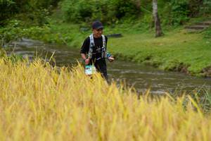 BIB: 592
                            <button type="button" onclick="openModal(13493070)" class="btn btn-primary btn-sm float-right btn-popup" data-toggle="modal" data-target=".modal-high-quality">
                        <i class="fas fa-shopping-cart"></i> Add to Cart
                    </button>
                                            <button type="button" onclick="isThisMe(13493070, true)" class="btn btn-success btn-sm float-right btn-popup btn-isme hidden" data-toggle="tooltip" data-placement="bottom" title="นี่คือรูปของคุณใช่ไหม คลิกที่นี่เพื่อเอาเข้าอัลบั้ม">
                        <i class="fas fa-plus"></i> Add to album
                    </button>
                    <button type="button" onclick="isThisMe(13493070, false)" class="btn btn-warning btn-sm float-right btn-popup btn-isnotme hidden">
                        <i class="fas fa-ban"></i> Remove from album
                    </button>