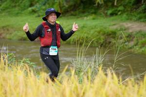 BIB: 1195
                            <button type="button" onclick="openModal(13492606)" class="btn btn-primary btn-sm float-right btn-popup" data-toggle="modal" data-target=".modal-high-quality">
                        <i class="fas fa-shopping-cart"></i> Add to Cart
                    </button>
                                            <button type="button" onclick="isThisMe(13492606, true)" class="btn btn-success btn-sm float-right btn-popup btn-isme hidden" data-toggle="tooltip" data-placement="bottom" title="นี่คือรูปของคุณใช่ไหม คลิกที่นี่เพื่อเอาเข้าอัลบั้ม">
                        <i class="fas fa-plus"></i> Add to album
                    </button>
                    <button type="button" onclick="isThisMe(13492606, false)" class="btn btn-warning btn-sm float-right btn-popup btn-isnotme hidden">
                        <i class="fas fa-ban"></i> Remove from album
                    </button>