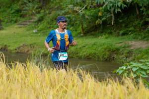 BIB: 1610
                            <button type="button" onclick="openModal(13491200)" class="btn btn-primary btn-sm float-right btn-popup" data-toggle="modal" data-target=".modal-high-quality">
                        <i class="fas fa-shopping-cart"></i> Add to Cart
                    </button>
                                            <button type="button" onclick="isThisMe(13491200, true)" class="btn btn-success btn-sm float-right btn-popup btn-isme hidden" data-toggle="tooltip" data-placement="bottom" title="นี่คือรูปของคุณใช่ไหม คลิกที่นี่เพื่อเอาเข้าอัลบั้ม">
                        <i class="fas fa-plus"></i> Add to album
                    </button>
                    <button type="button" onclick="isThisMe(13491200, false)" class="btn btn-warning btn-sm float-right btn-popup btn-isnotme hidden">
                        <i class="fas fa-ban"></i> Remove from album
                    </button>