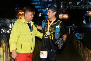 BIB: 202, 1609, 4148
                            <button type="button" onclick="openModal(13393238)" class="btn btn-primary btn-sm float-right btn-popup" data-toggle="modal" data-target=".modal-high-quality">
                        <i class="fas fa-shopping-cart"></i> Add to Cart
                    </button>
                                            <button type="button" onclick="isThisMe(13393238, true)" class="btn btn-success btn-sm float-right btn-popup btn-isme hidden" data-toggle="tooltip" data-placement="bottom" title="นี่คือรูปของคุณใช่ไหม คลิกที่นี่เพื่อเอาเข้าอัลบั้ม">
                        <i class="fas fa-plus"></i> Add to album
                    </button>
                    <button type="button" onclick="isThisMe(13393238, false)" class="btn btn-warning btn-sm float-right btn-popup btn-isnotme hidden">
                        <i class="fas fa-ban"></i> Remove from album
                    </button>