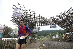 BIB: 3028
                            <button type="button" onclick="openModal(13375033)" class="btn btn-primary btn-sm float-right btn-popup" data-toggle="modal" data-target=".modal-high-quality">
                        <i class="fas fa-shopping-cart"></i> Add to Cart
                    </button>
                                            <button type="button" onclick="isThisMe(13375033, true)" class="btn btn-success btn-sm float-right btn-popup btn-isme hidden" data-toggle="tooltip" data-placement="bottom" title="นี่คือรูปของคุณใช่ไหม คลิกที่นี่เพื่อเอาเข้าอัลบั้ม">
                        <i class="fas fa-plus"></i> Add to album
                    </button>
                    <button type="button" onclick="isThisMe(13375033, false)" class="btn btn-warning btn-sm float-right btn-popup btn-isnotme hidden">
                        <i class="fas fa-ban"></i> Remove from album
                    </button>