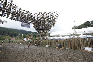 BIB: 
                            <button type="button" onclick="openModal(13374771)" class="btn btn-primary btn-sm float-right btn-popup" data-toggle="modal" data-target=".modal-high-quality">
                        <i class="fas fa-shopping-cart"></i> Add to Cart
                    </button>
                                            <button type="button" onclick="isThisMe(13374771, true)" class="btn btn-success btn-sm float-right btn-popup btn-isme hidden" data-toggle="tooltip" data-placement="bottom" title="นี่คือรูปของคุณใช่ไหม คลิกที่นี่เพื่อเอาเข้าอัลบั้ม">
                        <i class="fas fa-plus"></i> Add to album
                    </button>
                    <button type="button" onclick="isThisMe(13374771, false)" class="btn btn-warning btn-sm float-right btn-popup btn-isnotme hidden">
                        <i class="fas fa-ban"></i> Remove from album
                    </button>