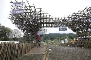 BIB: 
                            <button type="button" onclick="openModal(13374971)" class="btn btn-primary btn-sm float-right btn-popup" data-toggle="modal" data-target=".modal-high-quality">
                        <i class="fas fa-shopping-cart"></i> Add to Cart
                    </button>
                                            <button type="button" onclick="isThisMe(13374971, true)" class="btn btn-success btn-sm float-right btn-popup btn-isme hidden" data-toggle="tooltip" data-placement="bottom" title="นี่คือรูปของคุณใช่ไหม คลิกที่นี่เพื่อเอาเข้าอัลบั้ม">
                        <i class="fas fa-plus"></i> Add to album
                    </button>
                    <button type="button" onclick="isThisMe(13374971, false)" class="btn btn-warning btn-sm float-right btn-popup btn-isnotme hidden">
                        <i class="fas fa-ban"></i> Remove from album
                    </button>