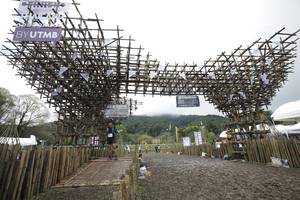 BIB: 
                            <button type="button" onclick="openModal(13374823)" class="btn btn-primary btn-sm float-right btn-popup" data-toggle="modal" data-target=".modal-high-quality">
                        <i class="fas fa-shopping-cart"></i> Add to Cart
                    </button>
                                            <button type="button" onclick="isThisMe(13374823, true)" class="btn btn-success btn-sm float-right btn-popup btn-isme hidden" data-toggle="tooltip" data-placement="bottom" title="นี่คือรูปของคุณใช่ไหม คลิกที่นี่เพื่อเอาเข้าอัลบั้ม">
                        <i class="fas fa-plus"></i> Add to album
                    </button>
                    <button type="button" onclick="isThisMe(13374823, false)" class="btn btn-warning btn-sm float-right btn-popup btn-isnotme hidden">
                        <i class="fas fa-ban"></i> Remove from album
                    </button>