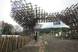 BIB: 
                            <button type="button" onclick="openModal(13375504)" class="btn btn-primary btn-sm float-right btn-popup" data-toggle="modal" data-target=".modal-high-quality">
                        <i class="fas fa-shopping-cart"></i> Add to Cart
                    </button>
                                            <button type="button" onclick="isThisMe(13375504, true)" class="btn btn-success btn-sm float-right btn-popup btn-isme hidden" data-toggle="tooltip" data-placement="bottom" title="นี่คือรูปของคุณใช่ไหม คลิกที่นี่เพื่อเอาเข้าอัลบั้ม">
                        <i class="fas fa-plus"></i> Add to album
                    </button>
                    <button type="button" onclick="isThisMe(13375504, false)" class="btn btn-warning btn-sm float-right btn-popup btn-isnotme hidden">
                        <i class="fas fa-ban"></i> Remove from album
                    </button>