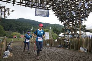 BIB: 8401
                            <button type="button" onclick="openModal(13378611)" class="btn btn-primary btn-sm float-right btn-popup" data-toggle="modal" data-target=".modal-high-quality">
                        <i class="fas fa-shopping-cart"></i> Add to Cart
                    </button>
                                            <button type="button" onclick="isThisMe(13378611, true)" class="btn btn-success btn-sm float-right btn-popup btn-isme hidden" data-toggle="tooltip" data-placement="bottom" title="นี่คือรูปของคุณใช่ไหม คลิกที่นี่เพื่อเอาเข้าอัลบั้ม">
                        <i class="fas fa-plus"></i> Add to album
                    </button>
                    <button type="button" onclick="isThisMe(13378611, false)" class="btn btn-warning btn-sm float-right btn-popup btn-isnotme hidden">
                        <i class="fas fa-ban"></i> Remove from album
                    </button>