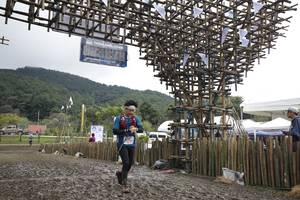 BIB: 
                            <button type="button" onclick="openModal(13378362)" class="btn btn-primary btn-sm float-right btn-popup" data-toggle="modal" data-target=".modal-high-quality">
                        <i class="fas fa-shopping-cart"></i> Add to Cart
                    </button>
                                            <button type="button" onclick="isThisMe(13378362, true)" class="btn btn-success btn-sm float-right btn-popup btn-isme hidden" data-toggle="tooltip" data-placement="bottom" title="นี่คือรูปของคุณใช่ไหม คลิกที่นี่เพื่อเอาเข้าอัลบั้ม">
                        <i class="fas fa-plus"></i> Add to album
                    </button>
                    <button type="button" onclick="isThisMe(13378362, false)" class="btn btn-warning btn-sm float-right btn-popup btn-isnotme hidden">
                        <i class="fas fa-ban"></i> Remove from album
                    </button>