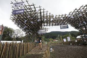 BIB: 
                            <button type="button" onclick="openModal(13378576)" class="btn btn-primary btn-sm float-right btn-popup" data-toggle="modal" data-target=".modal-high-quality">
                        <i class="fas fa-shopping-cart"></i> Add to Cart
                    </button>
                                            <button type="button" onclick="isThisMe(13378576, true)" class="btn btn-success btn-sm float-right btn-popup btn-isme hidden" data-toggle="tooltip" data-placement="bottom" title="นี่คือรูปของคุณใช่ไหม คลิกที่นี่เพื่อเอาเข้าอัลบั้ม">
                        <i class="fas fa-plus"></i> Add to album
                    </button>
                    <button type="button" onclick="isThisMe(13378576, false)" class="btn btn-warning btn-sm float-right btn-popup btn-isnotme hidden">
                        <i class="fas fa-ban"></i> Remove from album
                    </button>