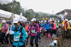 BIB: 080, 1415
                            <button type="button" onclick="openModal(13402987)" class="btn btn-primary btn-sm float-right btn-popup" data-toggle="modal" data-target=".modal-high-quality">
                        <i class="fas fa-shopping-cart"></i> Add to Cart
                    </button>
                                            <button type="button" onclick="isThisMe(13402987, true)" class="btn btn-success btn-sm float-right btn-popup btn-isme hidden" data-toggle="tooltip" data-placement="bottom" title="นี่คือรูปของคุณใช่ไหม คลิกที่นี่เพื่อเอาเข้าอัลบั้ม">
                        <i class="fas fa-plus"></i> Add to album
                    </button>
                    <button type="button" onclick="isThisMe(13402987, false)" class="btn btn-warning btn-sm float-right btn-popup btn-isnotme hidden">
                        <i class="fas fa-ban"></i> Remove from album
                    </button>