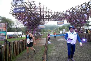 BIB: 43485, 238
                            <button type="button" onclick="openModal(13402885)" class="btn btn-primary btn-sm float-right btn-popup" data-toggle="modal" data-target=".modal-high-quality">
                        <i class="fas fa-shopping-cart"></i> Add to Cart
                    </button>
                                            <button type="button" onclick="isThisMe(13402885, true)" class="btn btn-success btn-sm float-right btn-popup btn-isme hidden" data-toggle="tooltip" data-placement="bottom" title="นี่คือรูปของคุณใช่ไหม คลิกที่นี่เพื่อเอาเข้าอัลบั้ม">
                        <i class="fas fa-plus"></i> Add to album
                    </button>
                    <button type="button" onclick="isThisMe(13402885, false)" class="btn btn-warning btn-sm float-right btn-popup btn-isnotme hidden">
                        <i class="fas fa-ban"></i> Remove from album
                    </button>