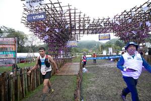 BIB: 434850, 238
                            <button type="button" onclick="openModal(13402887)" class="btn btn-primary btn-sm float-right btn-popup" data-toggle="modal" data-target=".modal-high-quality">
                        <i class="fas fa-shopping-cart"></i> Add to Cart
                    </button>
                                            <button type="button" onclick="isThisMe(13402887, true)" class="btn btn-success btn-sm float-right btn-popup btn-isme hidden" data-toggle="tooltip" data-placement="bottom" title="นี่คือรูปของคุณใช่ไหม คลิกที่นี่เพื่อเอาเข้าอัลบั้ม">
                        <i class="fas fa-plus"></i> Add to album
                    </button>
                    <button type="button" onclick="isThisMe(13402887, false)" class="btn btn-warning btn-sm float-right btn-popup btn-isnotme hidden">
                        <i class="fas fa-ban"></i> Remove from album
                    </button>